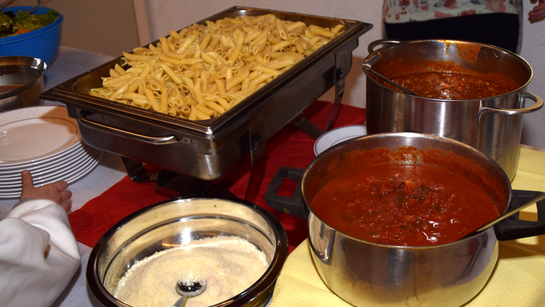 Pour le repas de midi, une succulente bolognese