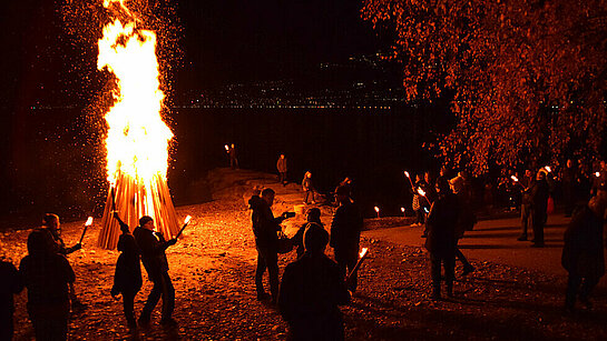 Il brûle bien le beau feu